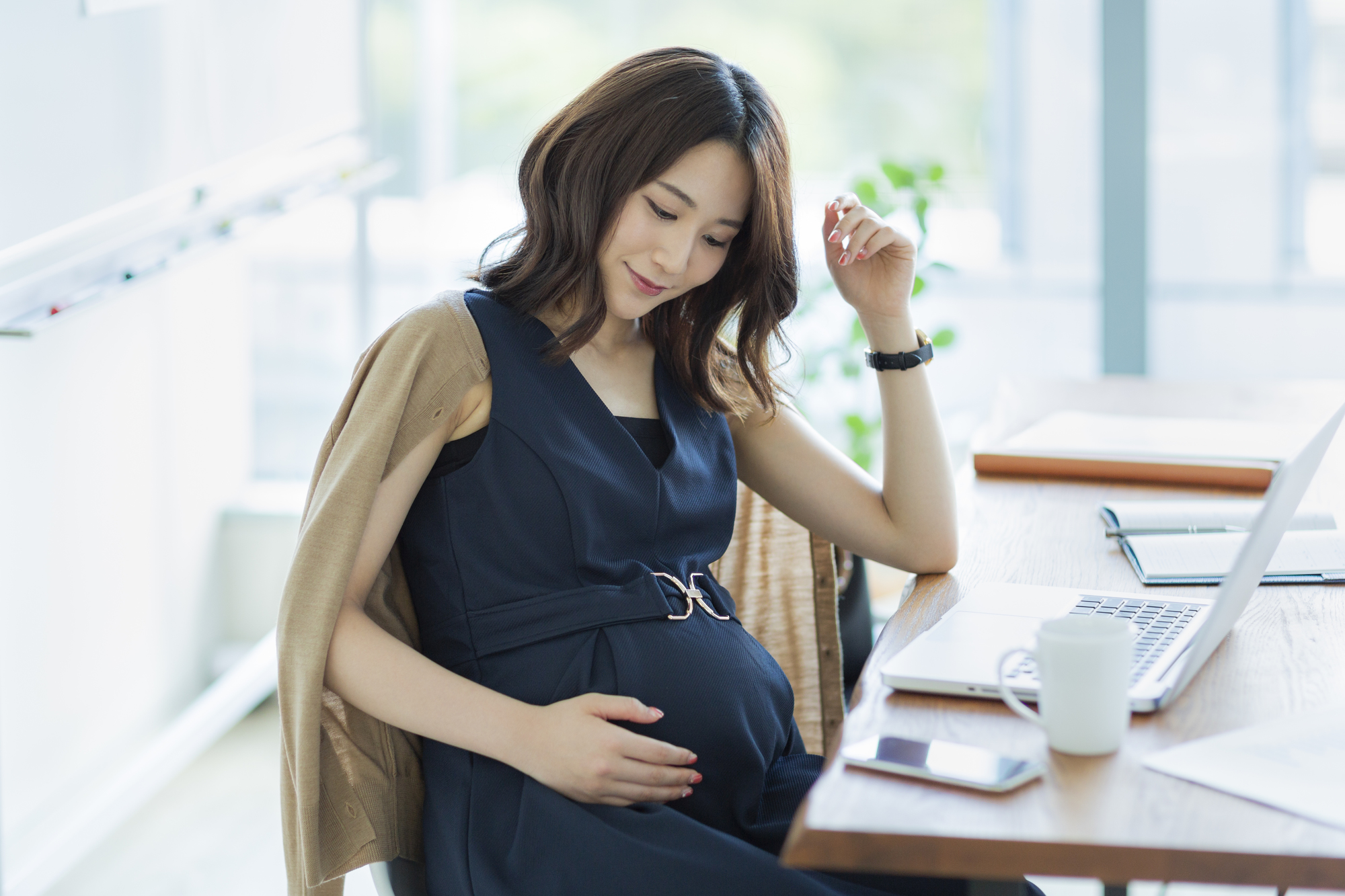 妊婦さんも仕事を持つということは 民間さい帯血バンクナビ